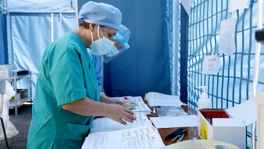 Coronavirus, risalgono i contagi in Italia. 14 morti rispetto a ieri