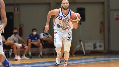 Dinamo Sassari, Gentile prolunga fino al 2023