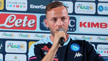 Napoli, senti Rrahmani: "Vogliamo battere tutti, non solo la Juventus"