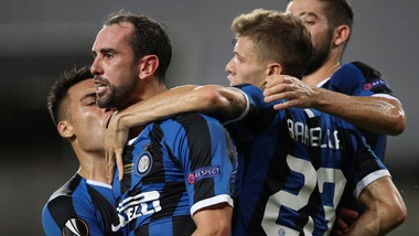 Godin a un passo dal Cagliari, l'Inter lo cede a titolo definitivo