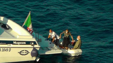 Coronavirus, De Laurentiis lascia Capri. Si curerà a Roma