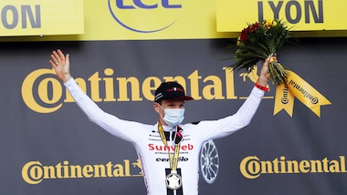 Kragh Andersen vince la 14ª tappa del Tour: Roglic resta leader