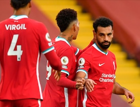 Il Liverpool ringrazia Salah: 4-3 al Leeds di Bielsa. L'Arsenal cala il tris