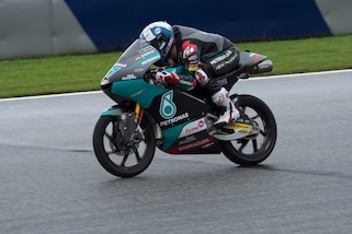 Gp San Marino: vittoria con rimonta per McPhee in Moto3, Arbolino 6°