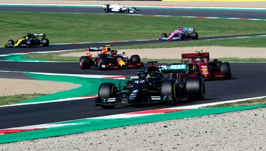 Gp Toscana, Ferrari indietro con Leclerc e Vettel. Hamilton trionfa al Mugello