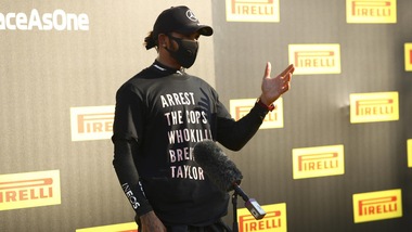 Gp Toscana, Hamilton: "Contento per le 90 vittorie, oggi tre gare in una"