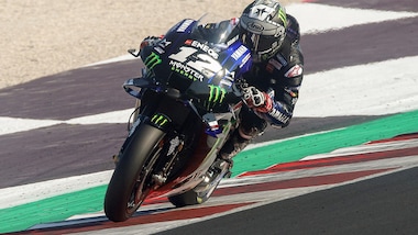 MotoGp, Viñales: "La moto con il serbatoio pieno è impossibile da guidare"