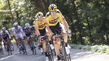 Tour de France, negativi i test covid su atleti e staff