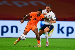 Voetebal International: "Barcellona, è fatta per Depay: 30 milioni al Lione"