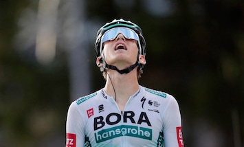 Tour de France, a Kamna la 16ª tappa. Roglic resta leader