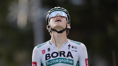 Tour de France, a Kamna la 16ª tappa. Roglic resta leader