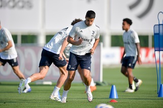 Riecco Khedira: rivede la Juve ma il futuro è lontano