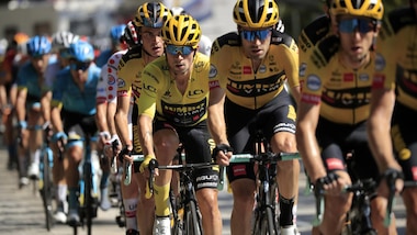 Tour De France, Zeeman accusato di aggressione: espulso dalla competizione