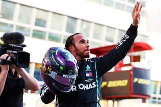 F1, Hamilton: "Futuro? Mercedes grande team, non abbiamo limiti"