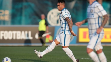 Inter-Carrarese 7-0 in amichevole: doppiette per Lautaro e Lukaku