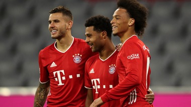 Bayern Monaco a valanga sullo Schalke 04: 8-0! Gnabry, tripletta show