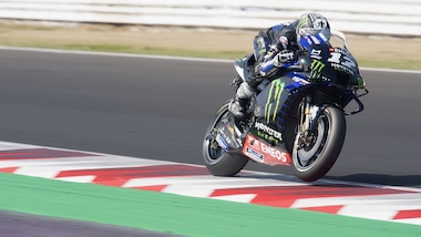 GP Emilia Romagna: Vinales partirà in pole, settimo Valentino Rossi