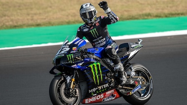 GP Emilia Romagna: Vinales in trionfo, Valentino Rossi si ritira