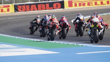 GP Catalogna: Van Der Mark domina la Superpole Race