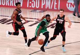 Playoff Nba, Boston batte Miami e accorcia la serie