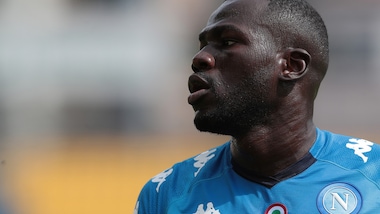 Le Parisien: "Koulibaly, c'è il Liverpool. Psg e Manchester City si defilano"