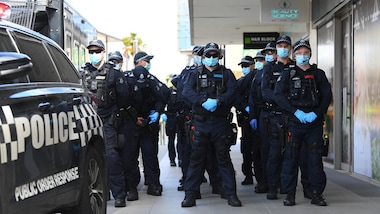 Coronavirus, in calo i nuovi contagi in Australia: proteste a Melbourne