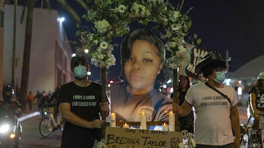 Usa, proteste per Breonna Taylor: insorgono anche le star