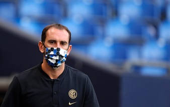 Cagliari, è ufficiale l'arrivo di Godin: ha firmato un triennale