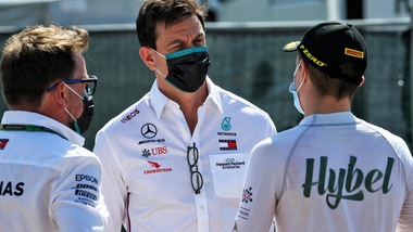 Wolff: "Voglio rimanere in Mercedes. Io CEO della F1? A Ferrari non piacevo"
