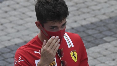Ferrari, Leclerc: "Sono arrabbiato, weekend difficile fin qui"