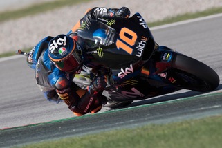 Gp Catalogna: Luca Marini vince in Moto2, terzo Di Giannantonio