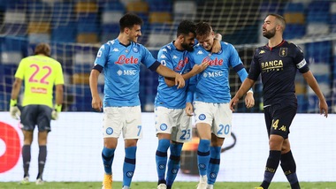 Napoli-Genoa 6-0, il tabellino