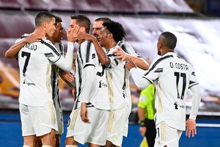 Serie A, Roma-Juve 2-2: doppiette di Veretout e Cristiano Ronaldo