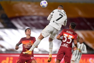 Ronaldo con Pirlo è ancora più forte: salta, segna e corre