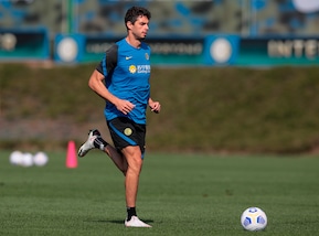 Genoa, ufficiale: presi Ranocchia e Scamacca