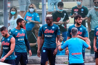 "Napoli, rischio Coronavirus. Tamponi per essere sicuri con la Juve"