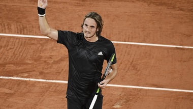 Roland Garros, Tsitsipas rimonta Munar e vince