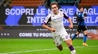 Chiesa non molla e la Juve neppure ma decide Douglas Costa