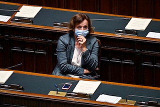 Zampa: "La Serie A va fermata". Poi si corregge: "Deciderà la Federazione"