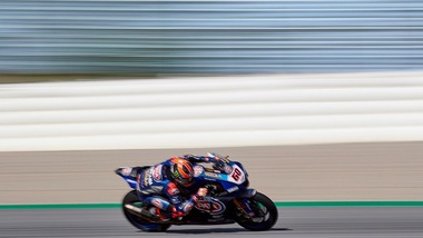 Sbk, GP Francia: Gerloff sorprende Rea nelle libere sul bagnato