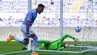 La Lazio frena l'Inter di Conte, Immobile espulso! Vittorie per Parma e Benevento