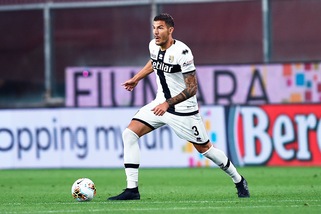 Lecce, ufficiale: dal Parma arriva Dermaku