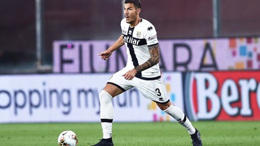 Lecce, ufficiale: dal Parma arriva Dermaku