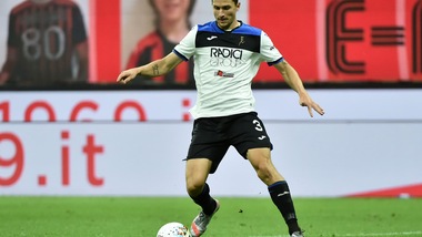 Atalanta, Caldara: due o tre mesi di stop per lesione rotulea