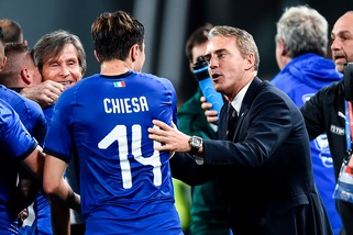 Mancini: "Chiesa alla Juve crescerà ancora". Che stoccata a Speranza!