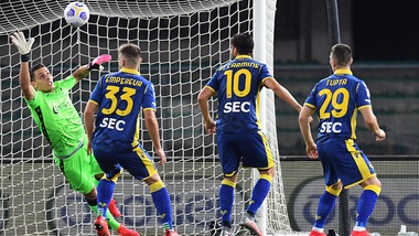 Verona, polemica per sponsor Cannabis: è bufera