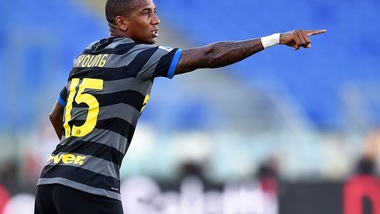 Young e l'amore per il Watford: "Lascerei anche l'Inter"