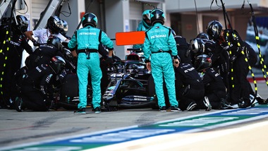 Coronavirus, altro caso di positività in casa Mercedes