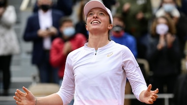 Roland Garros, Iga Swiatek trionfa ed entra nella storia del tennis!