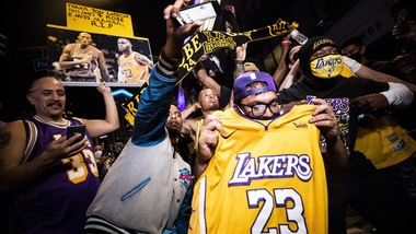 NBA, Lakers: lo Staples Center rimarrà chiuso ai tifosi